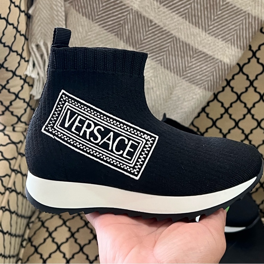 New Versace socks sneakers for kids can be wear by girls or boys size 28